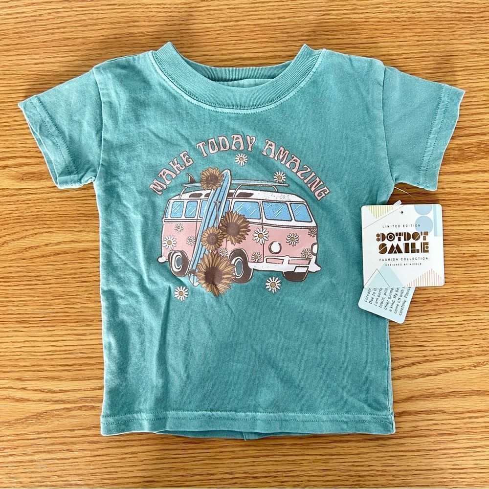 NWT [Dot Dot Smile] Make Today Amazing Van Floral Top